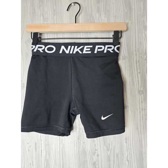 Nike Black Athletic Shorts - Picture 1 of 7